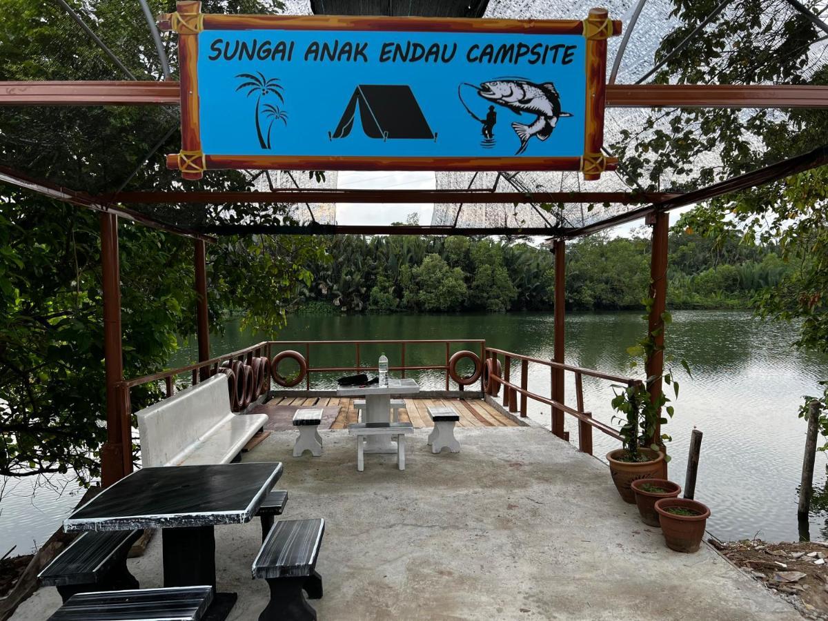 Sungai Endau Bilik Homestay Kuala Rompin Exteriör bild